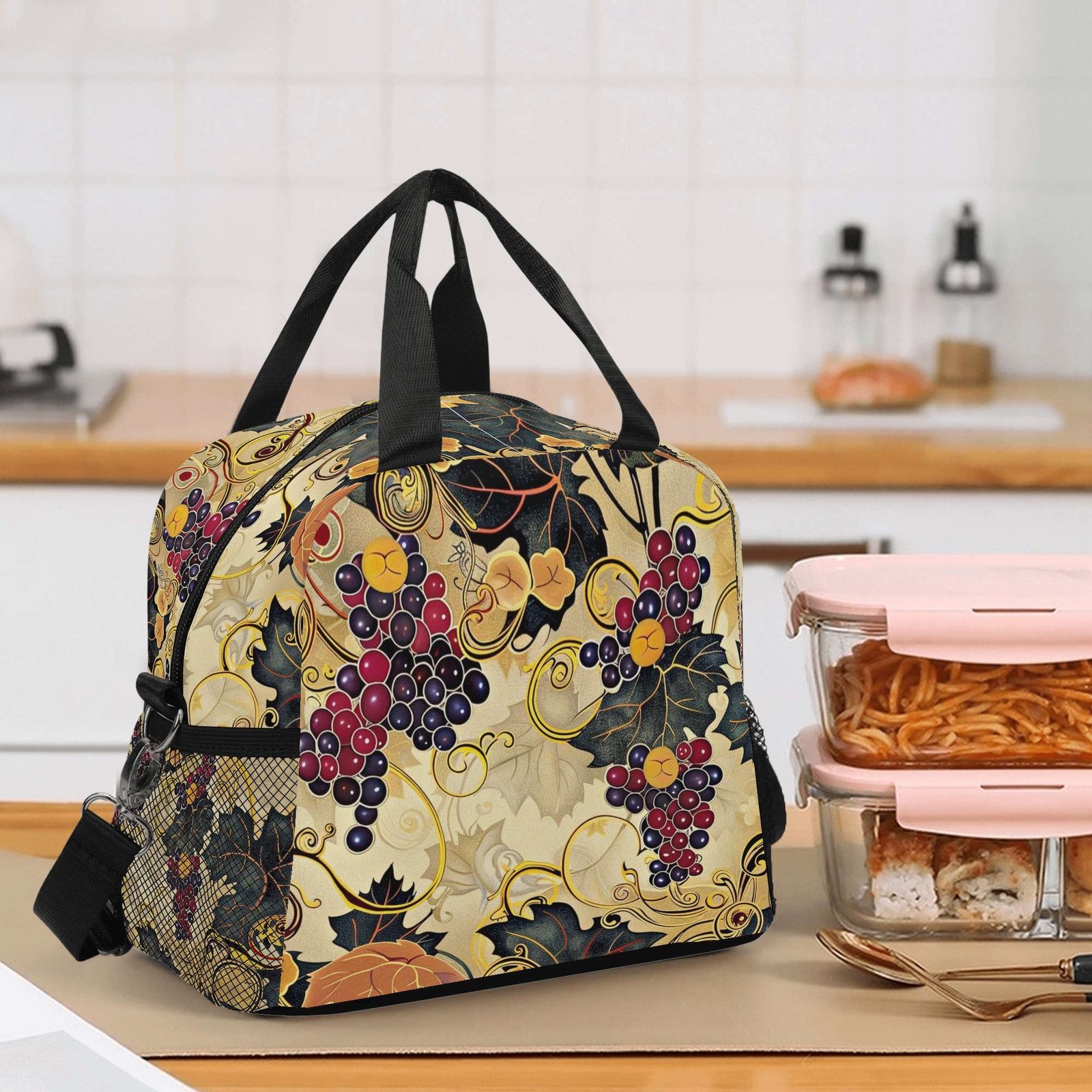 Insulated Lunch Bag / Grapes